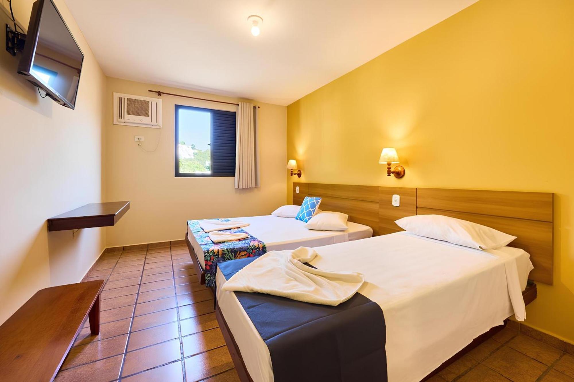 Ponta Toninhas Hotel 2*