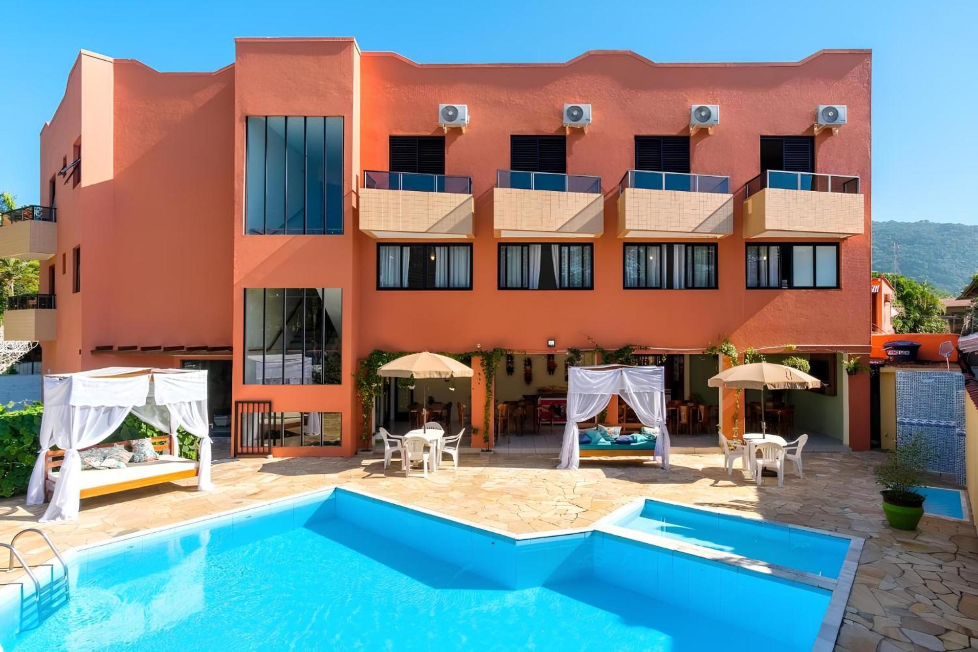 Ponta Toninhas Hotel