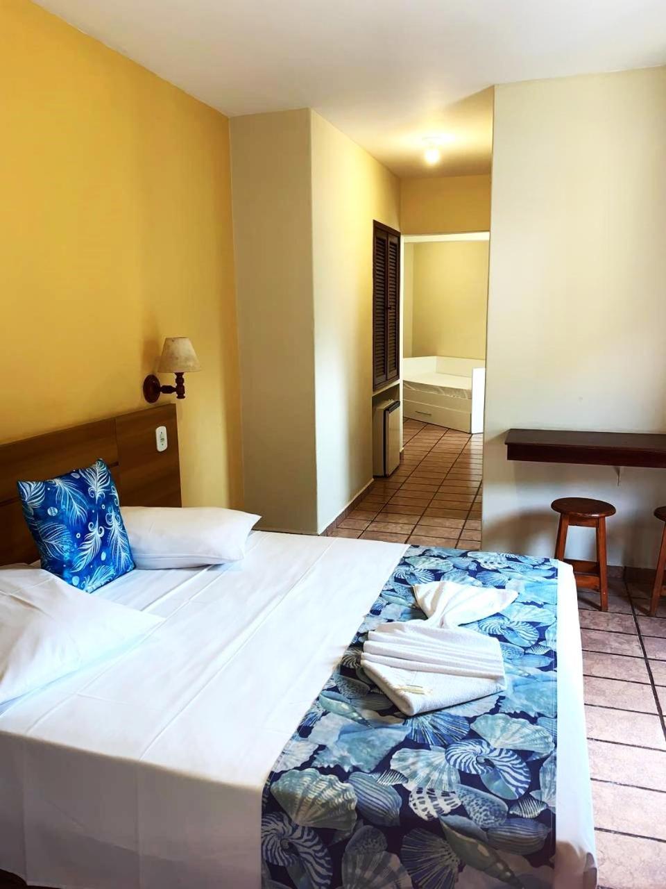 Ponta Toninhas Hotel 2*